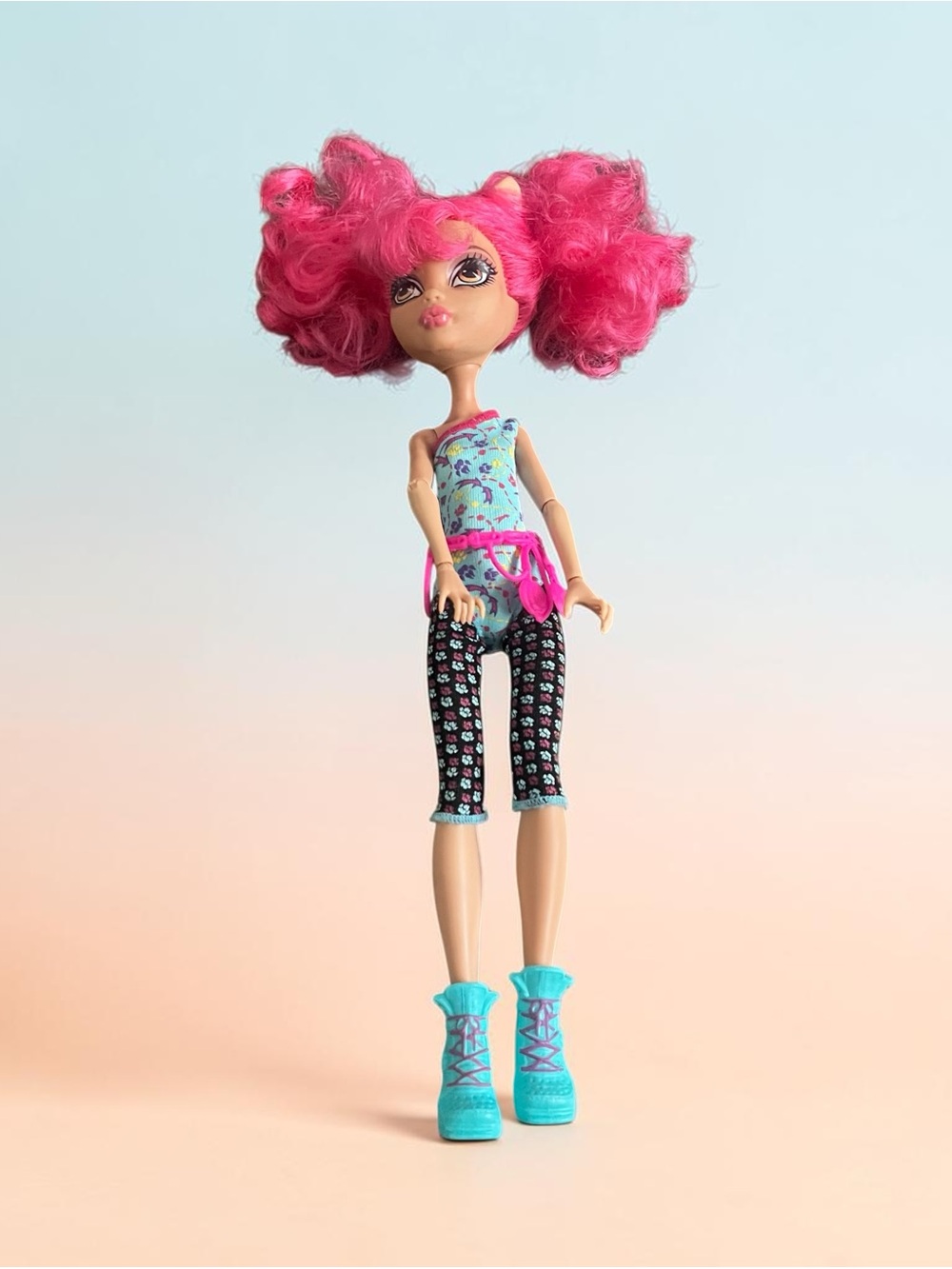 2011 Monster High Doll Dance Class Howleen Wolf